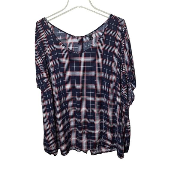 Torrid 5 Women 5x 28W Navy Blue Plaid Abbey Gauze Lightweight Button Back Blouse - Picture 2 of 7